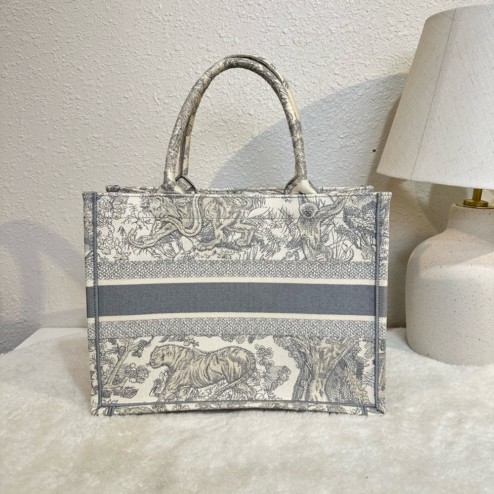 Christian Dior Medium Toile De Jouy Book Tote Shoulder Bag - Picture 2 of 16